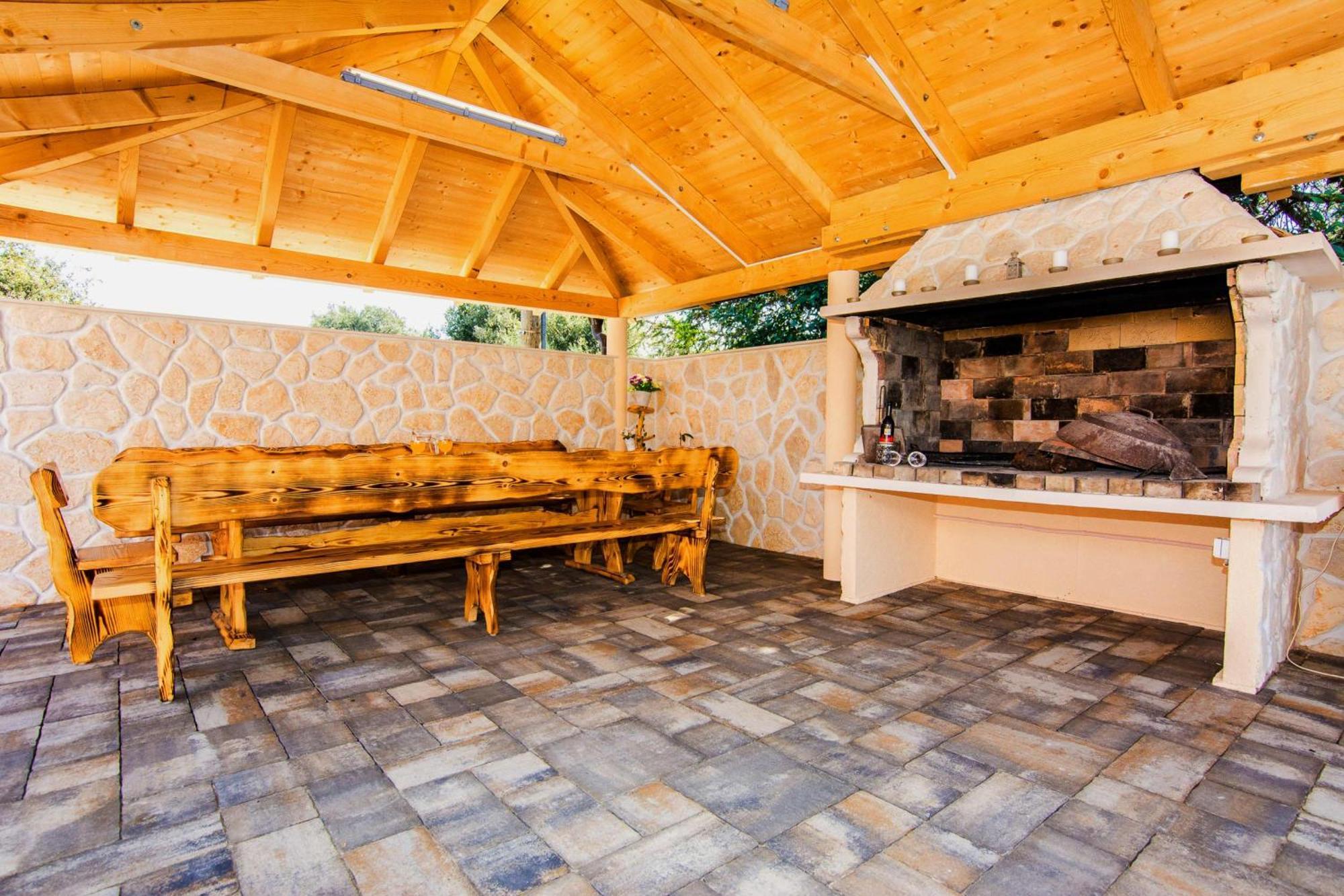 Family Friendly Pool House Ana - Happy Rentals Bibinje Exterior foto